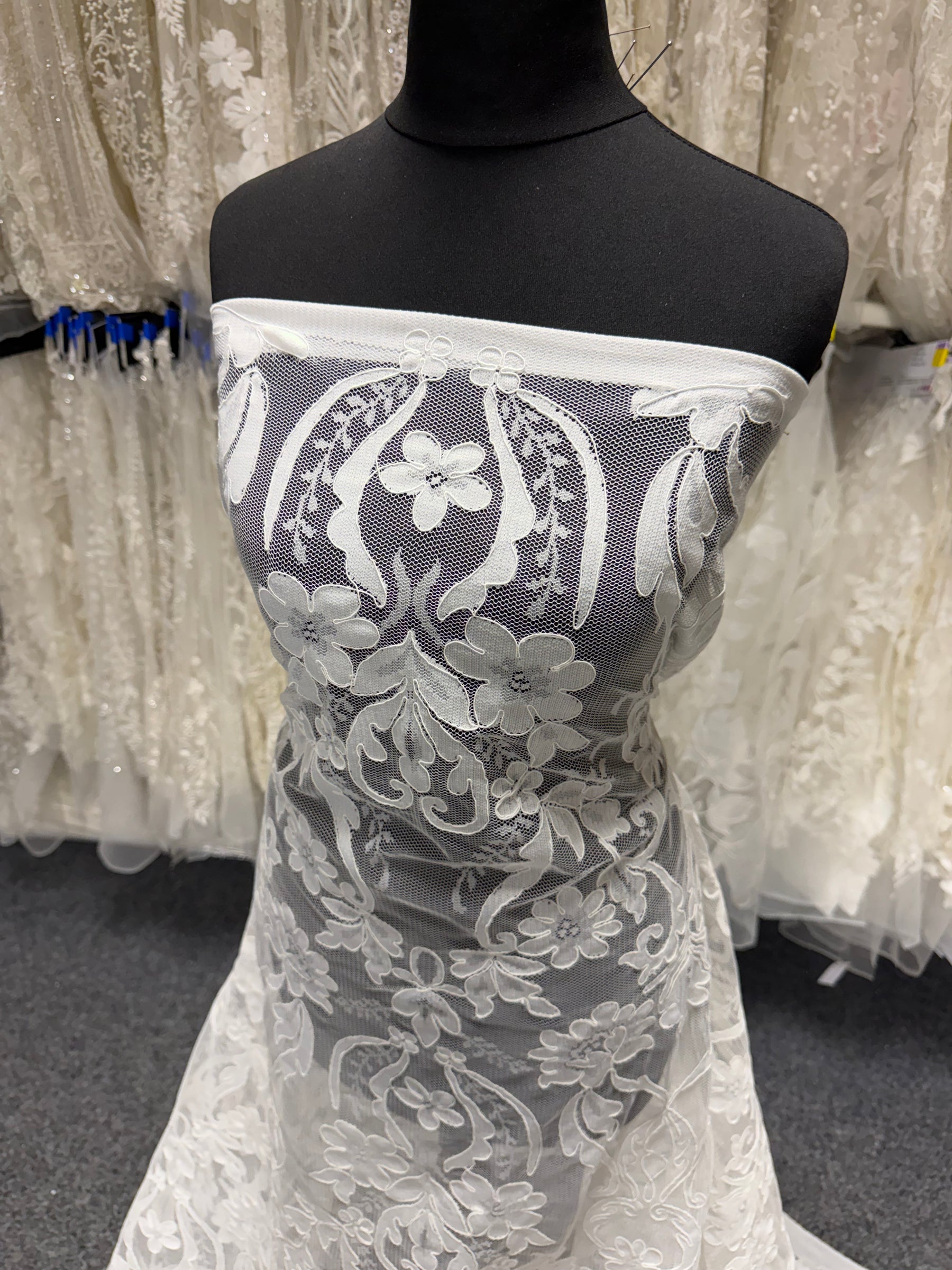 Dentelle Cordonnée Ivoire – Taylin