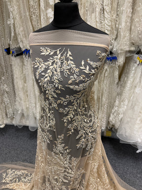 Tulle brodé orné de perles - EB1086
