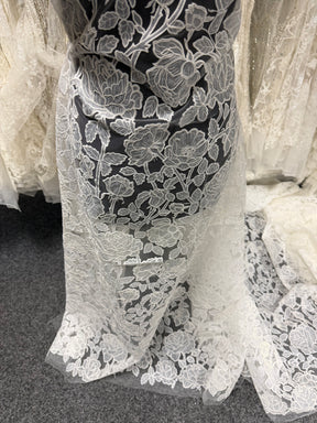 Dentelle brodée ivoire – Brave