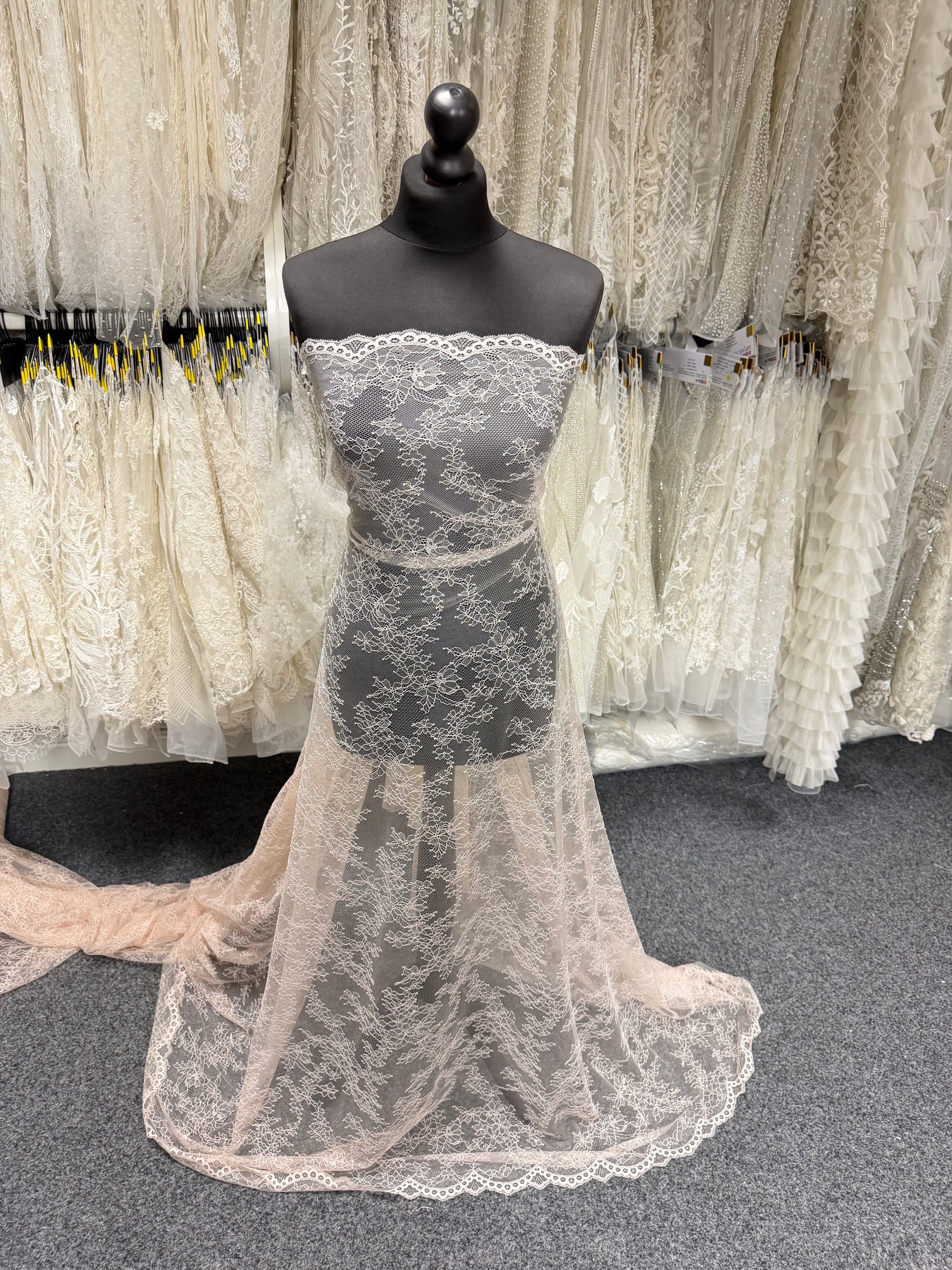 Dentelle Rachel Rose Vif - Rome
