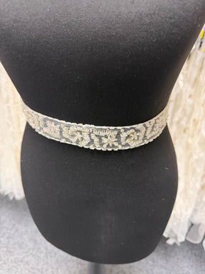 Galon de dentelle perlée ivoire - T164