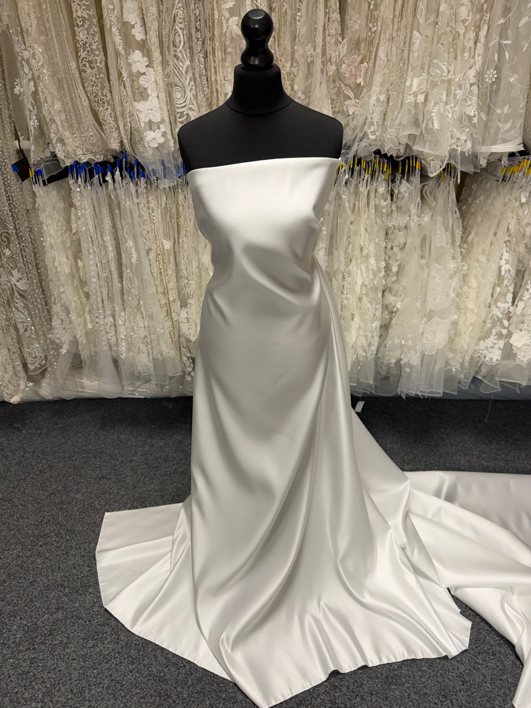 Satin de polyester ivoire - Pur