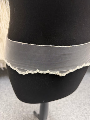 Bordure en dentelle ivoire - T208