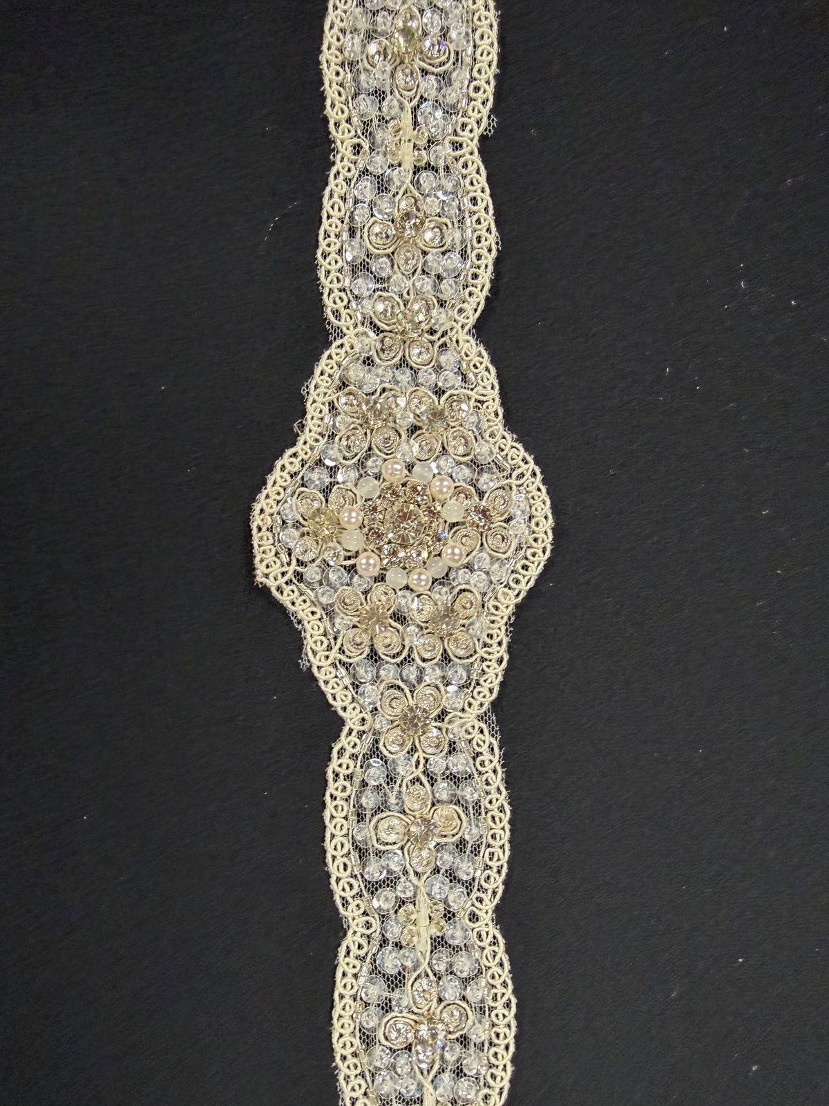 Garniture en perles et sequins cristal lourds - Cristal/Ivoire/Argent - T228