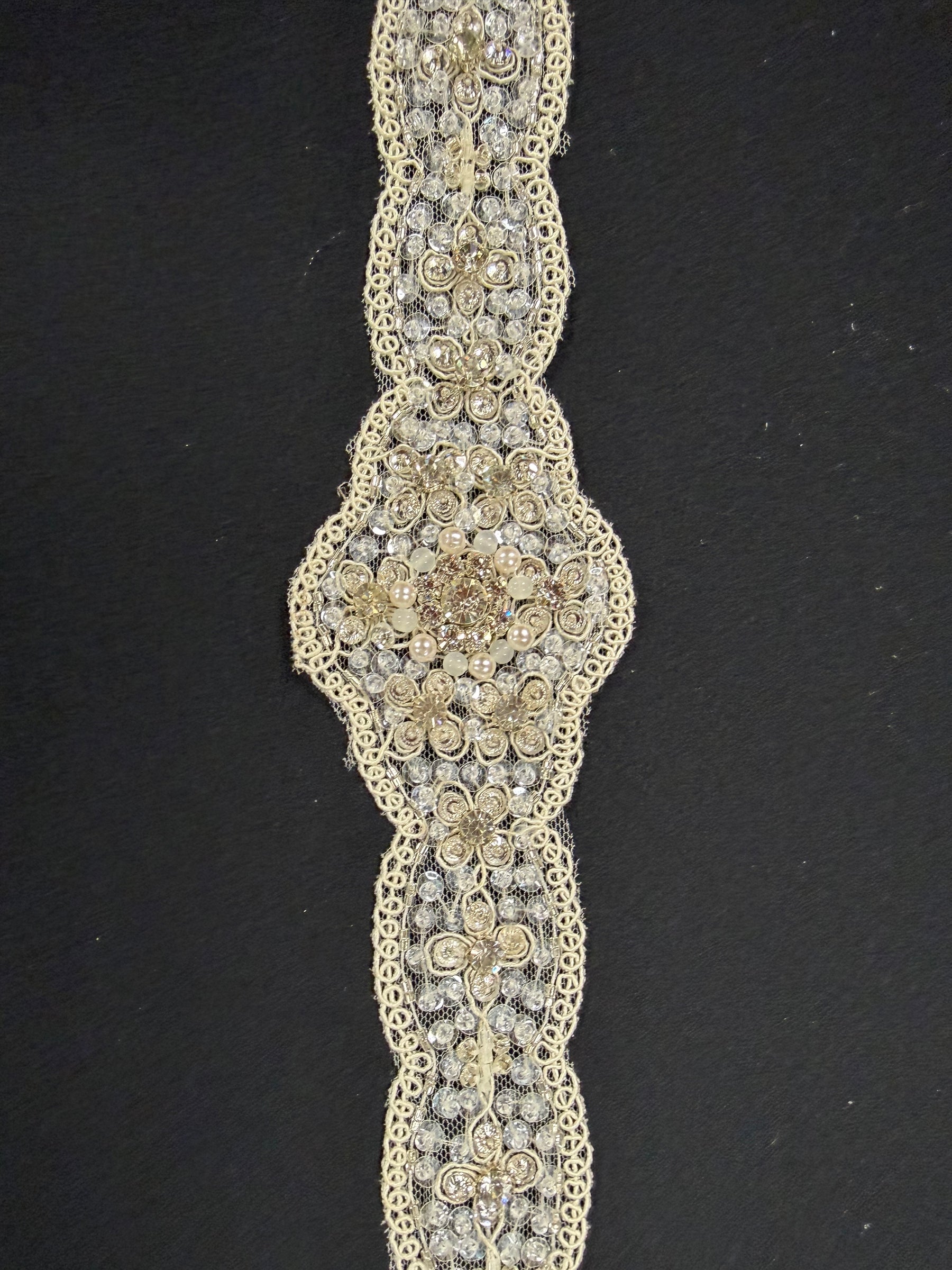 Garniture en perles et sequins cristal lourds - Cristal/Ivoire/Argent - T228