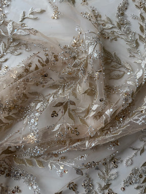 Tulle brodé orné de perles - EB1086