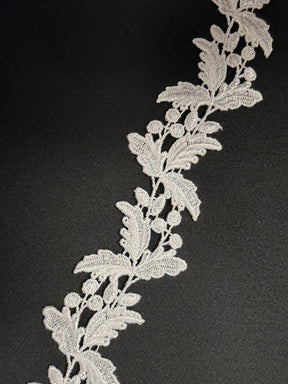 Garniture en dentelle guipure blanche - T319