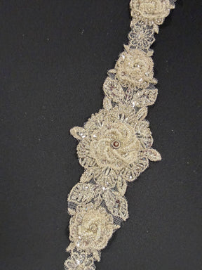 Bordure à paillettes et perles 3D Ivoire/Argent - T436