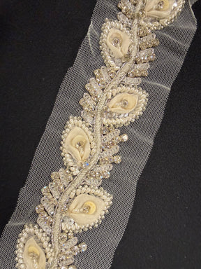 Garniture à sequins perlés en cristal 3D argent/ivoire - T517
