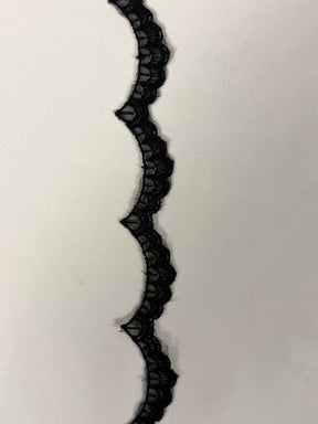 Bordure en dentelle brodée noire - T232