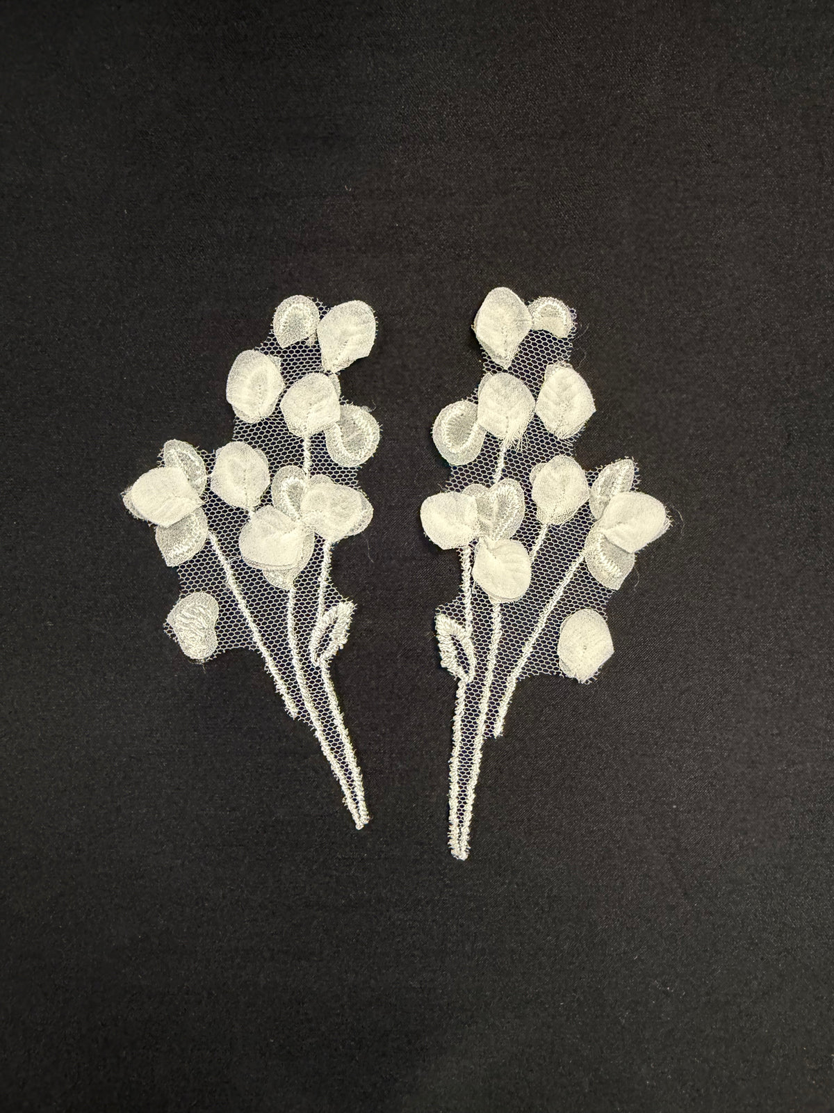 Appliques en dentelle perlée ivoire - MT8006