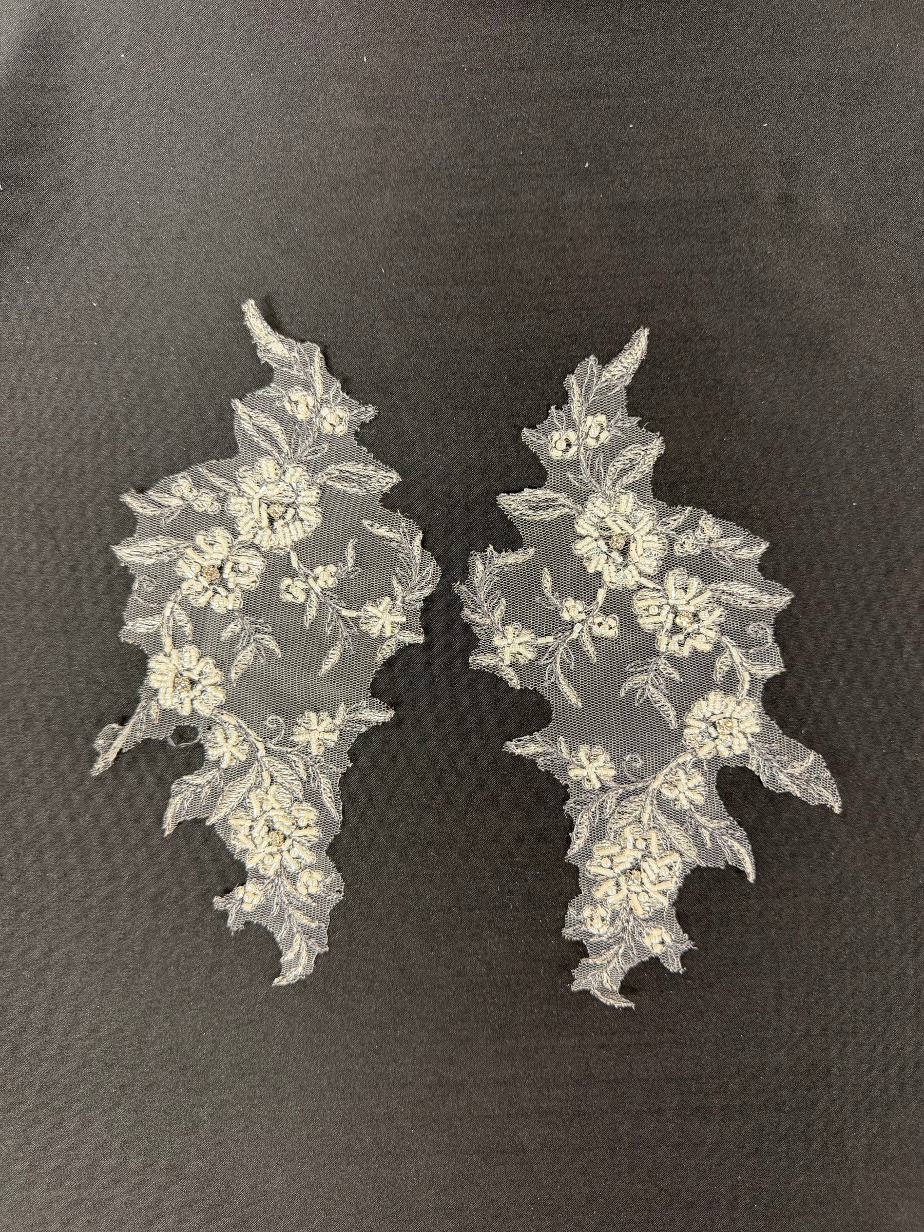 Argent avec Appliques en Dentelle Perlée Vin - T243