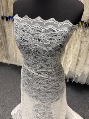 Dentelle Raschel Ivoire Pâle - P412