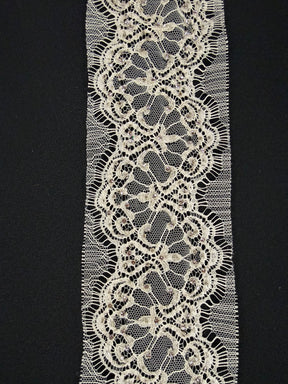 Bordure Chantilly française en perles de cristal ivoire - T176