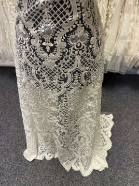 Tulle brodé de perles ivoire - EB1032