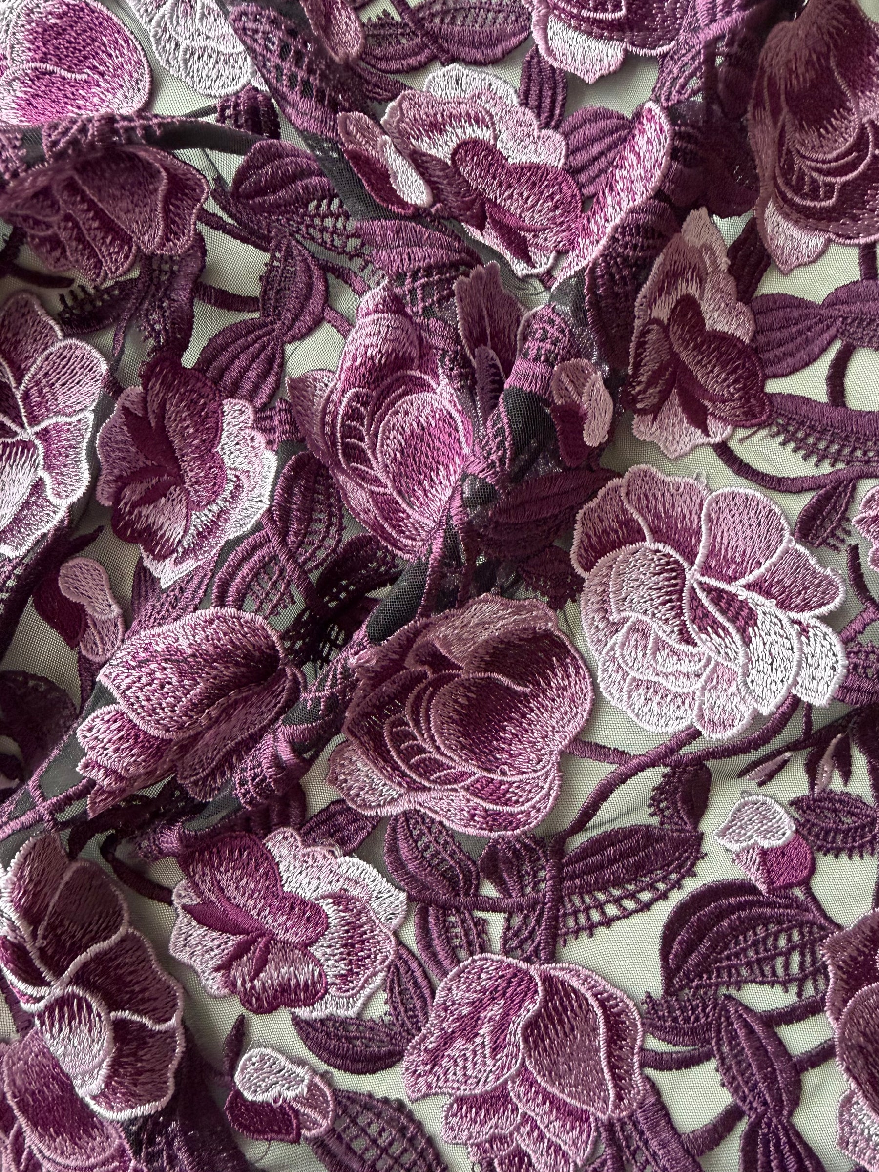 Dentelle brodée violette - EB5024