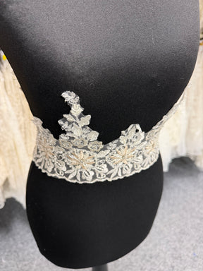 Bordure à perles et sequins ivoire/champagne - T133