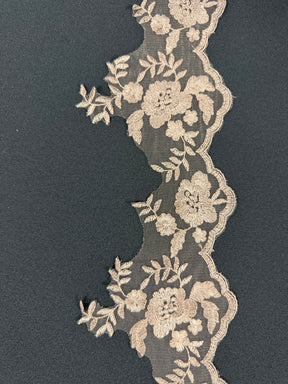 Bordure brodée cacao moyen - T131