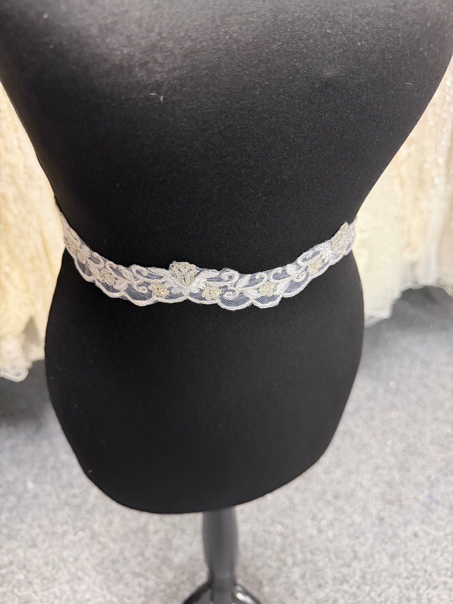 Bordure blanc/argent - T297