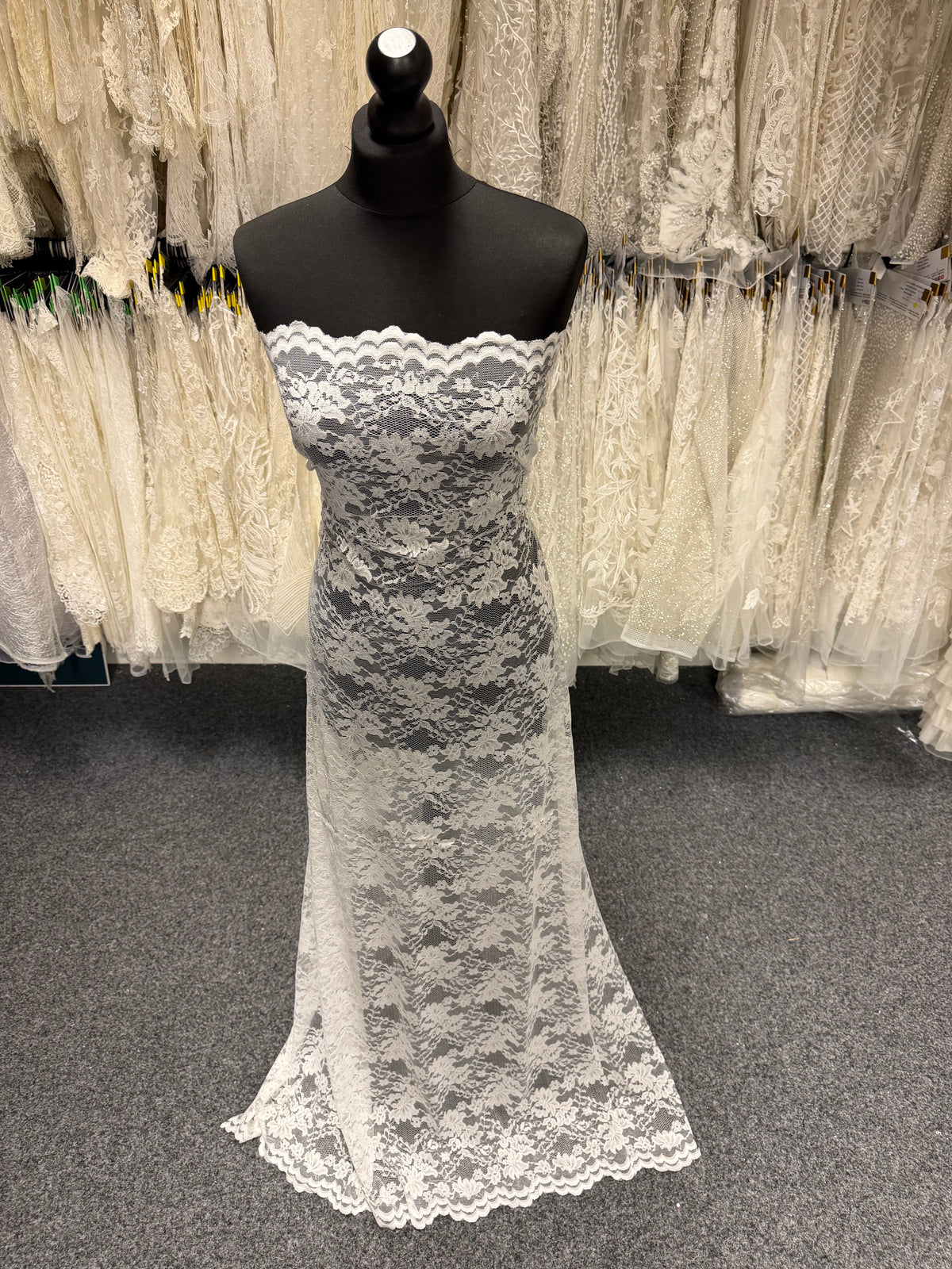Dentelle Rachel Ivoire Pâle - P384