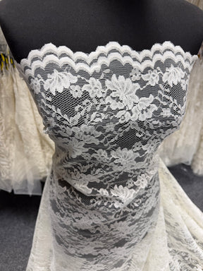 Dentelle Raschel Ivoire Foncé - P384