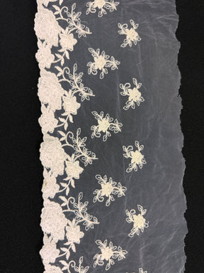 Bordure en coton ivoire - T276