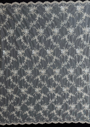 Dentelle perlée couleur champagne – P509