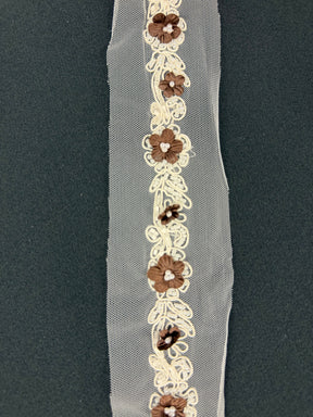 Bordure en perles chocolat - T51