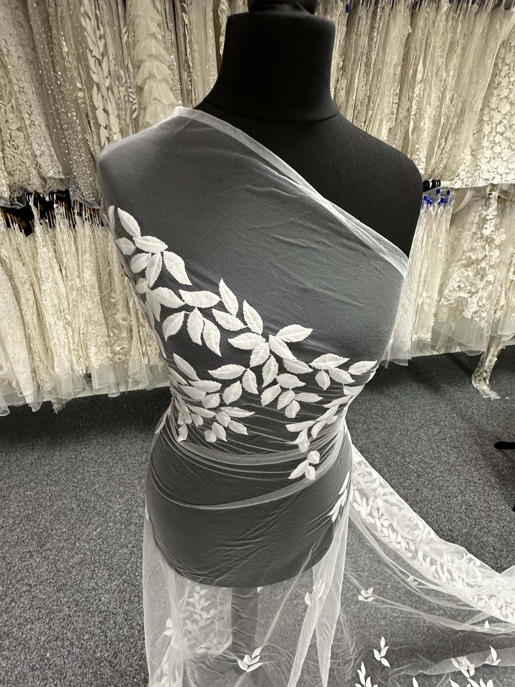 Ivory Embroidered Lace - Ferris