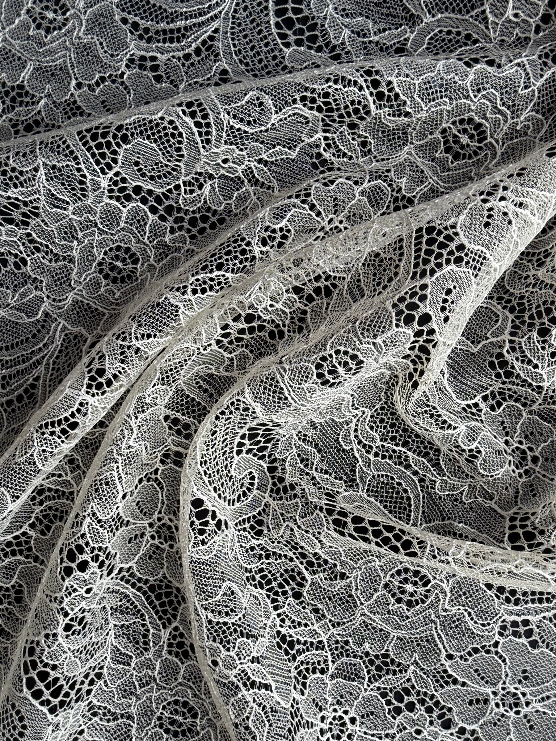 Dentelle Raschel coloris Champagne - P412