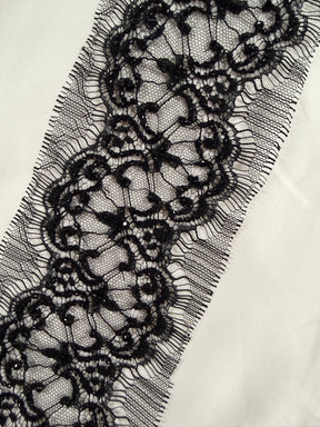 Bordure Chantilly française en perles noires/cristal - T176