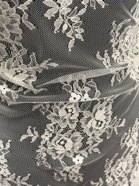 Ivory Raschel Lace - P393