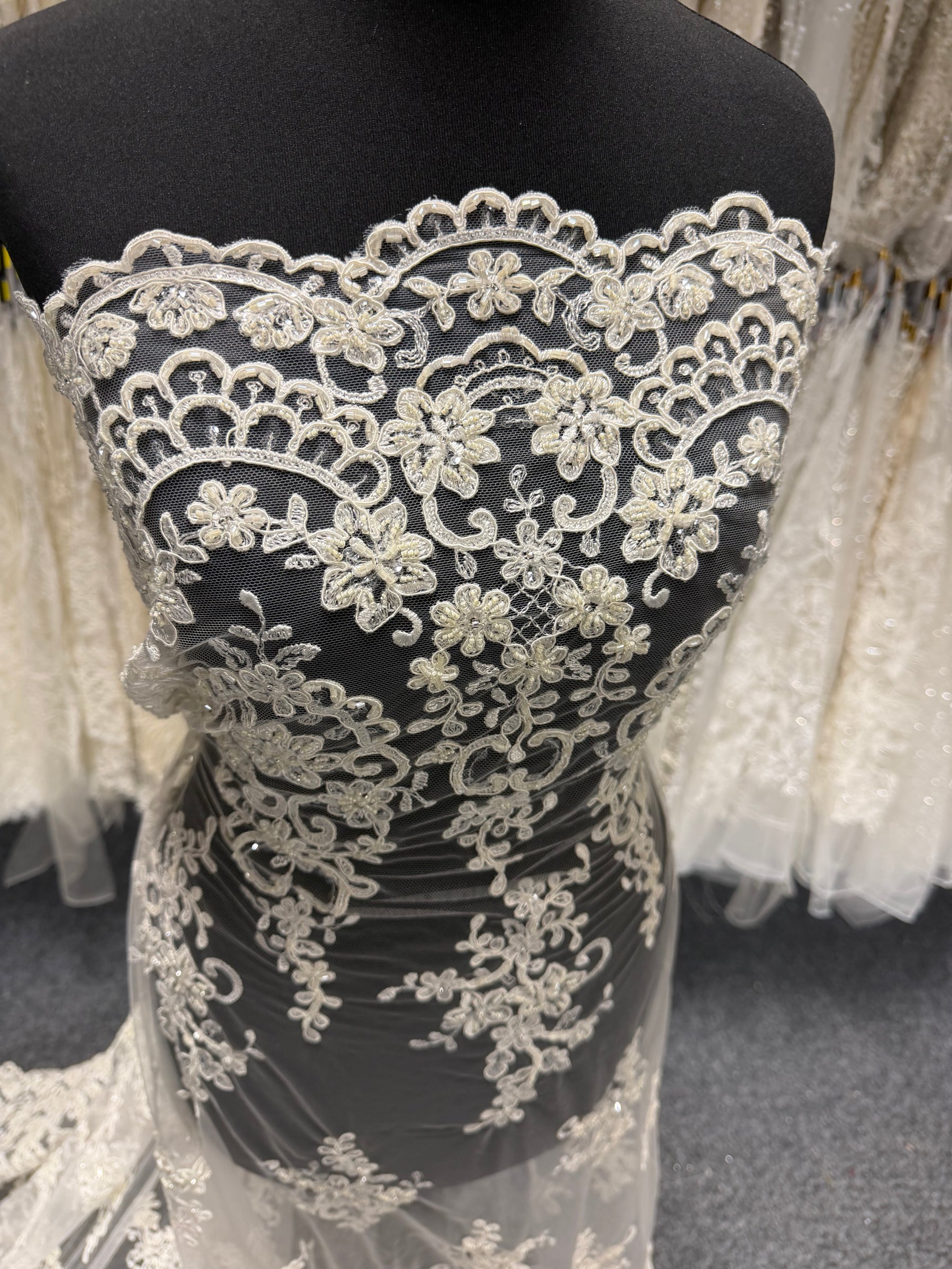 Dentelle Perlée Ivoire - Alexandra