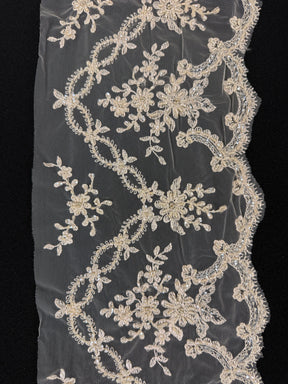 Bordure à sequins et perles champagne - T89
