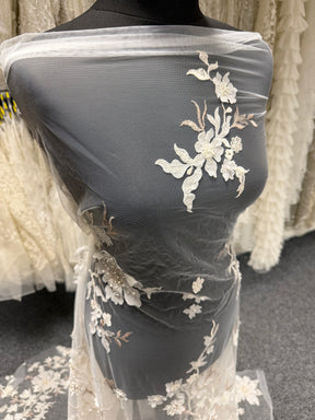 Dentelle brodée ivoire - EB1015