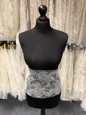 Galon de dentelle Chantilly ivoire - T173