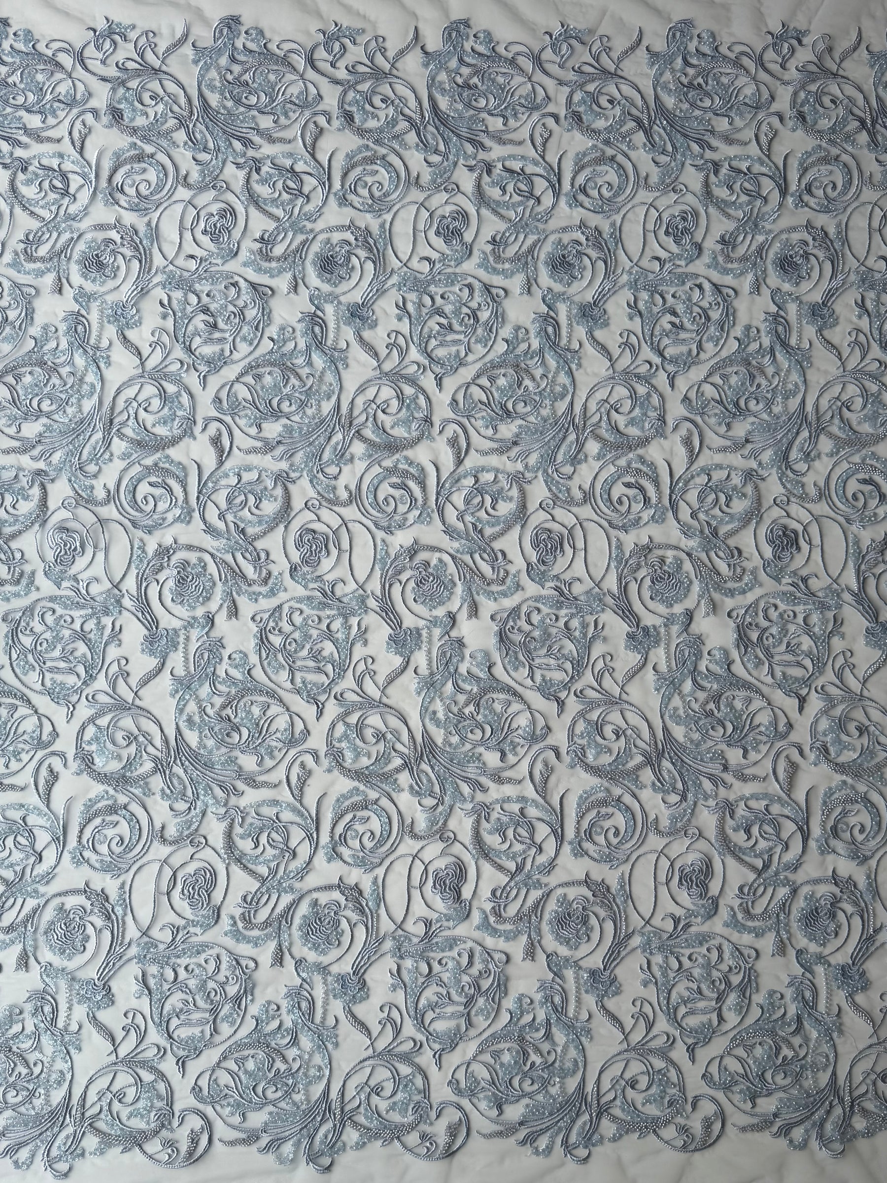 Tulle brodé perlé Calcaire - EB1091
