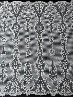 Tulle brodé de perles ivoire - EB1020