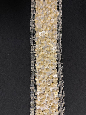 Garniture perlée et à sequins ivoire - T341