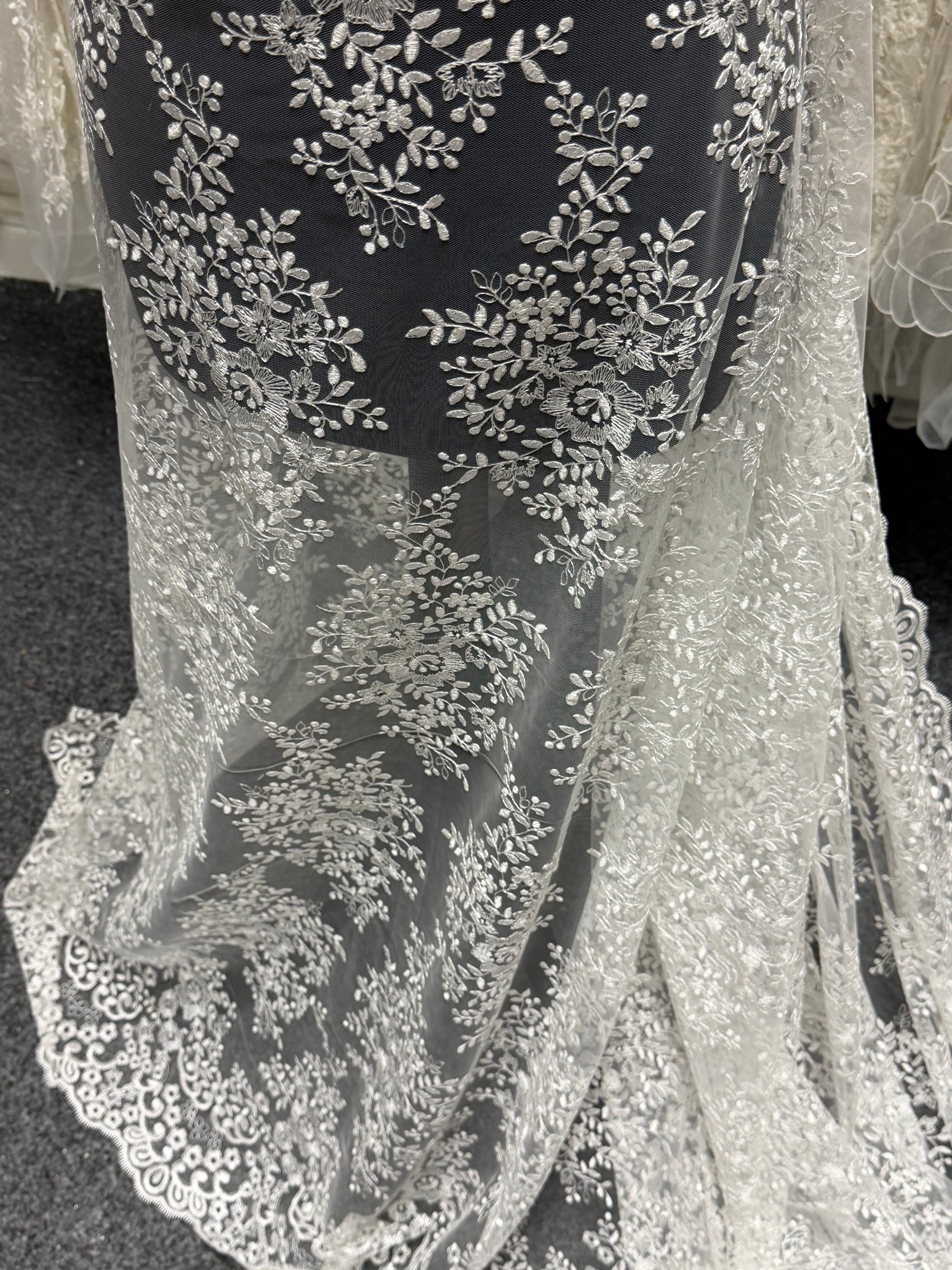 Ivory Embroidered Lace - P628