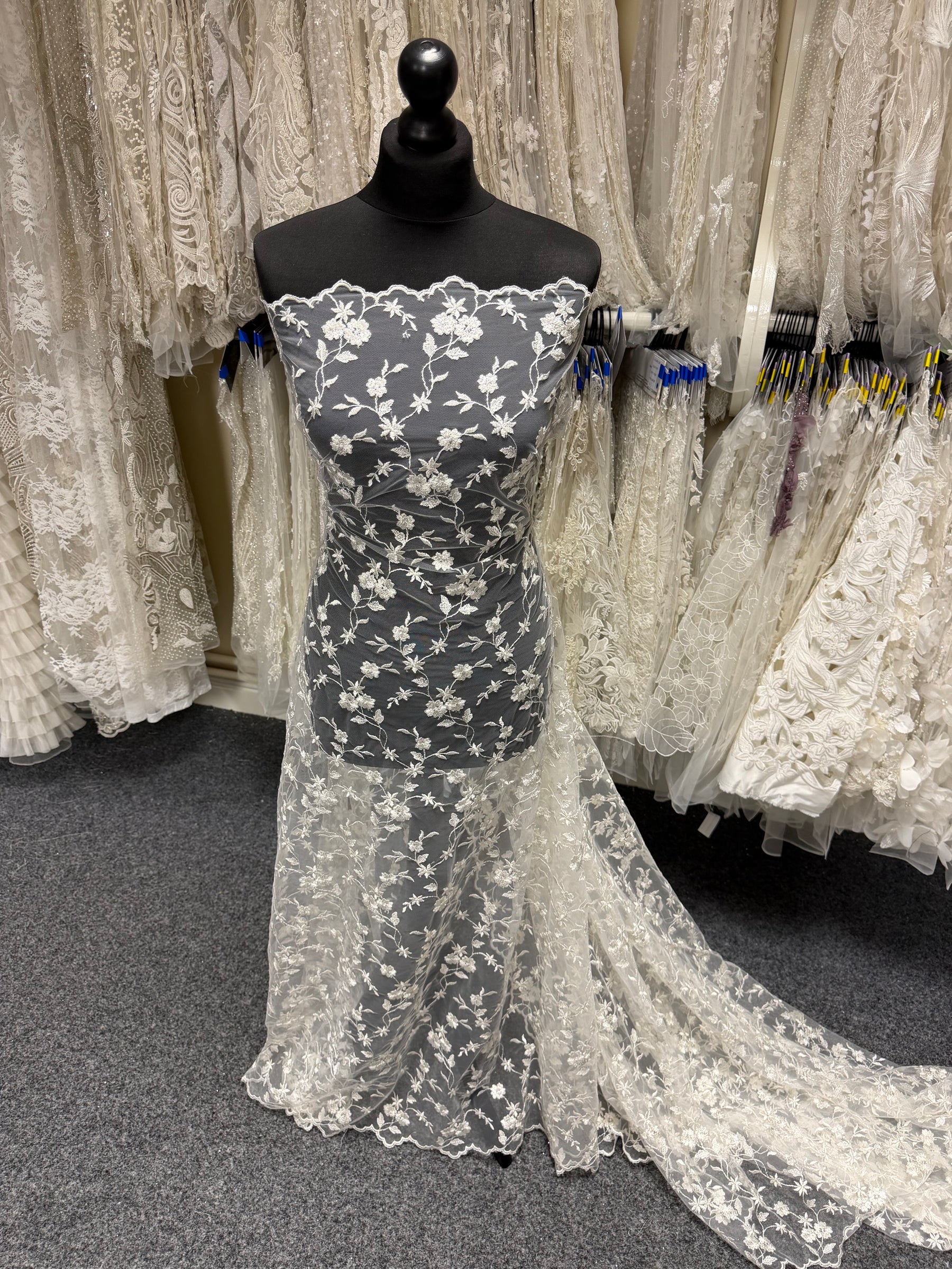 Ivory Embroidered Lace - P468