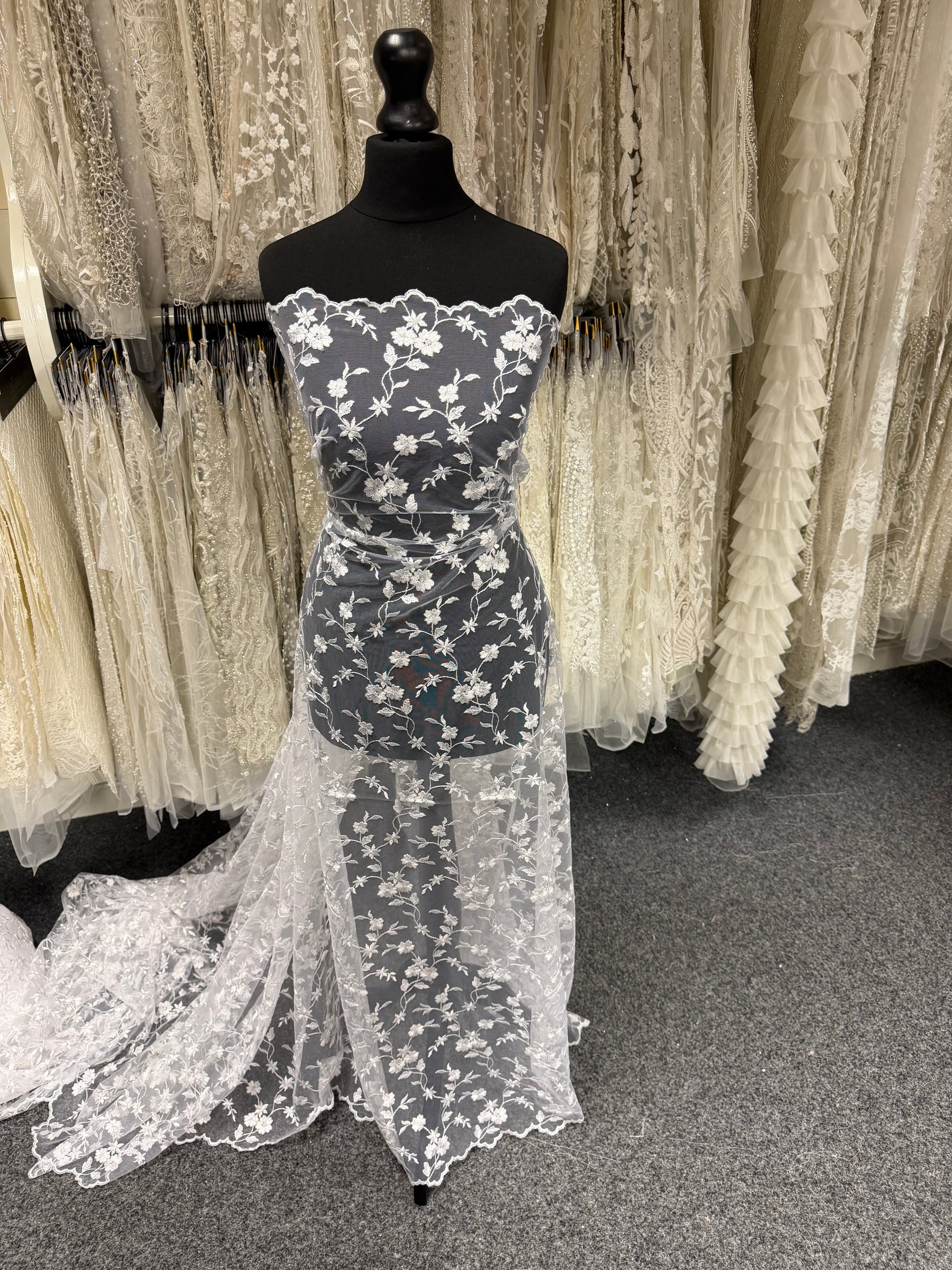 White Embroidered Lace - P468