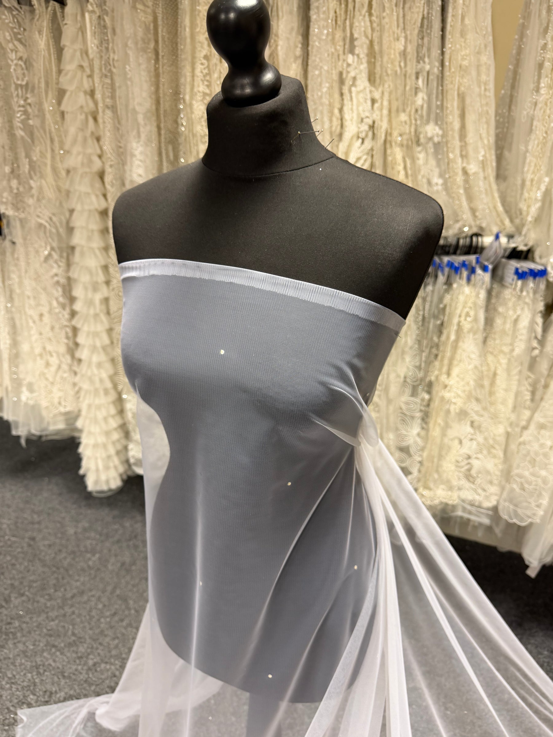 Tulle ivoire orné de strass - Crystal Victoria