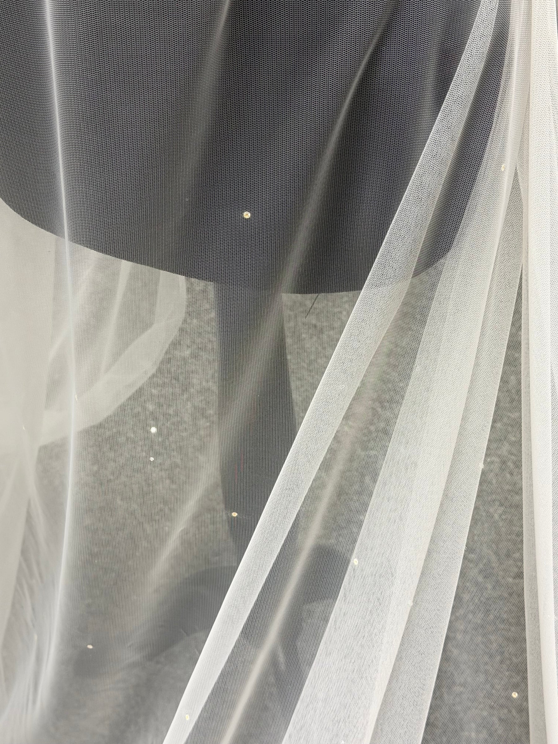 Tulle ivoire orné de strass - Crystal Victoria