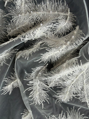 Tulle brodé de perles ivoire - EB1043