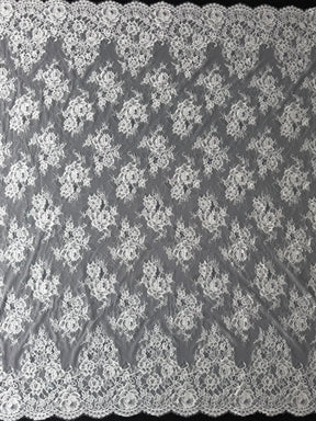Dentelle Raschel ivoire - P378