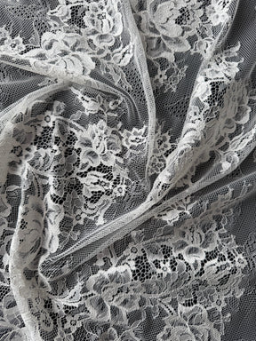 Dentelle Raschel ivoire - P378