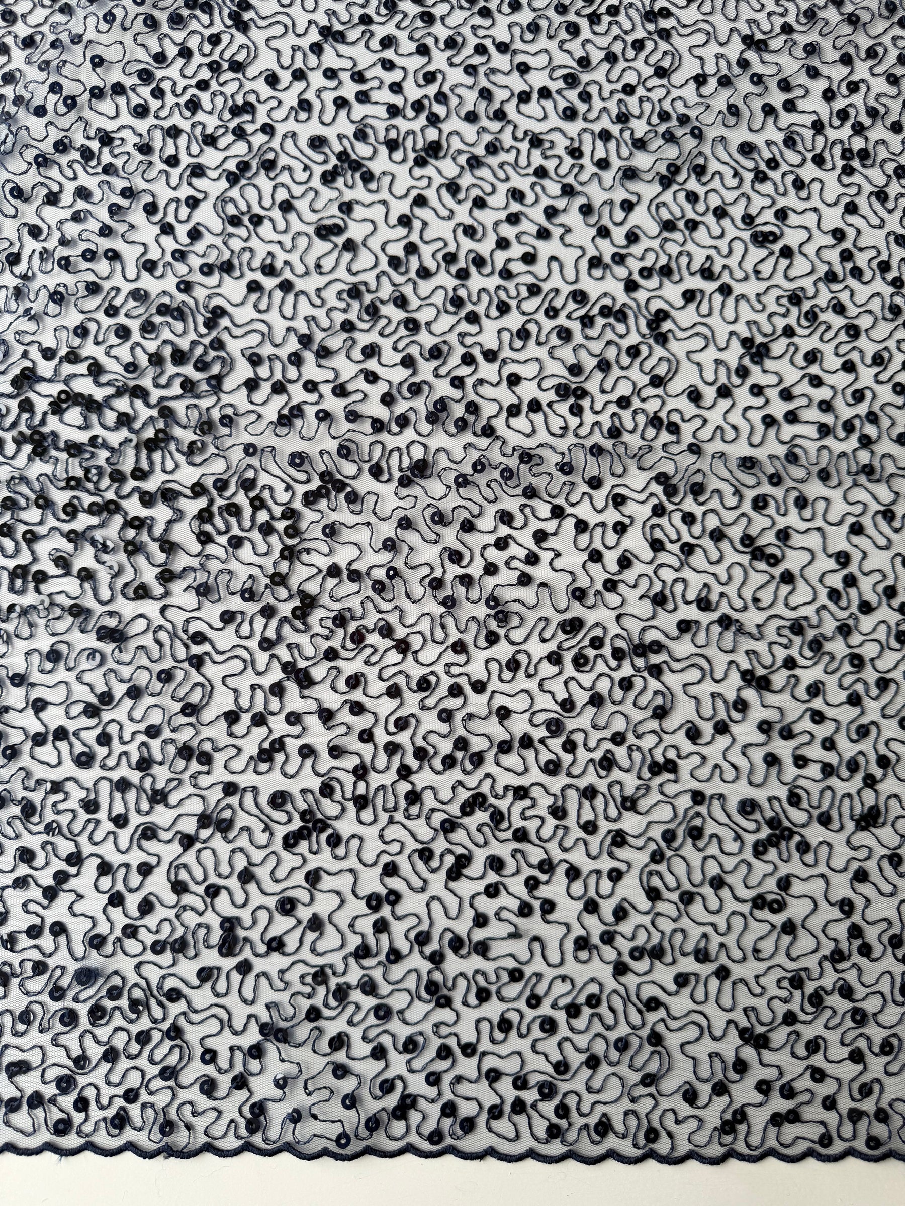 Tulle à sequins brodés bleu marine – EB3001