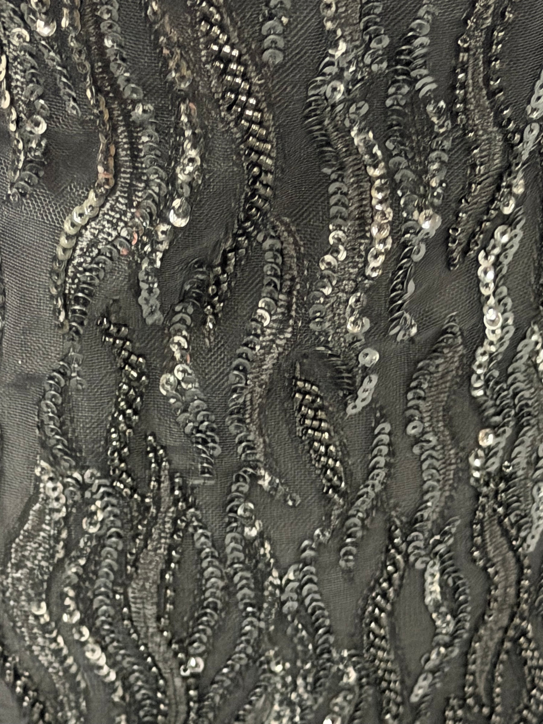 Tulle noir brodé de perles - EB1089