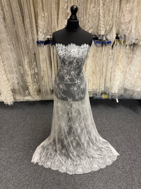 Ivory Leavers Lace - P873